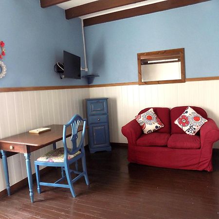 La Maisonnette Les Adjots Esterno foto